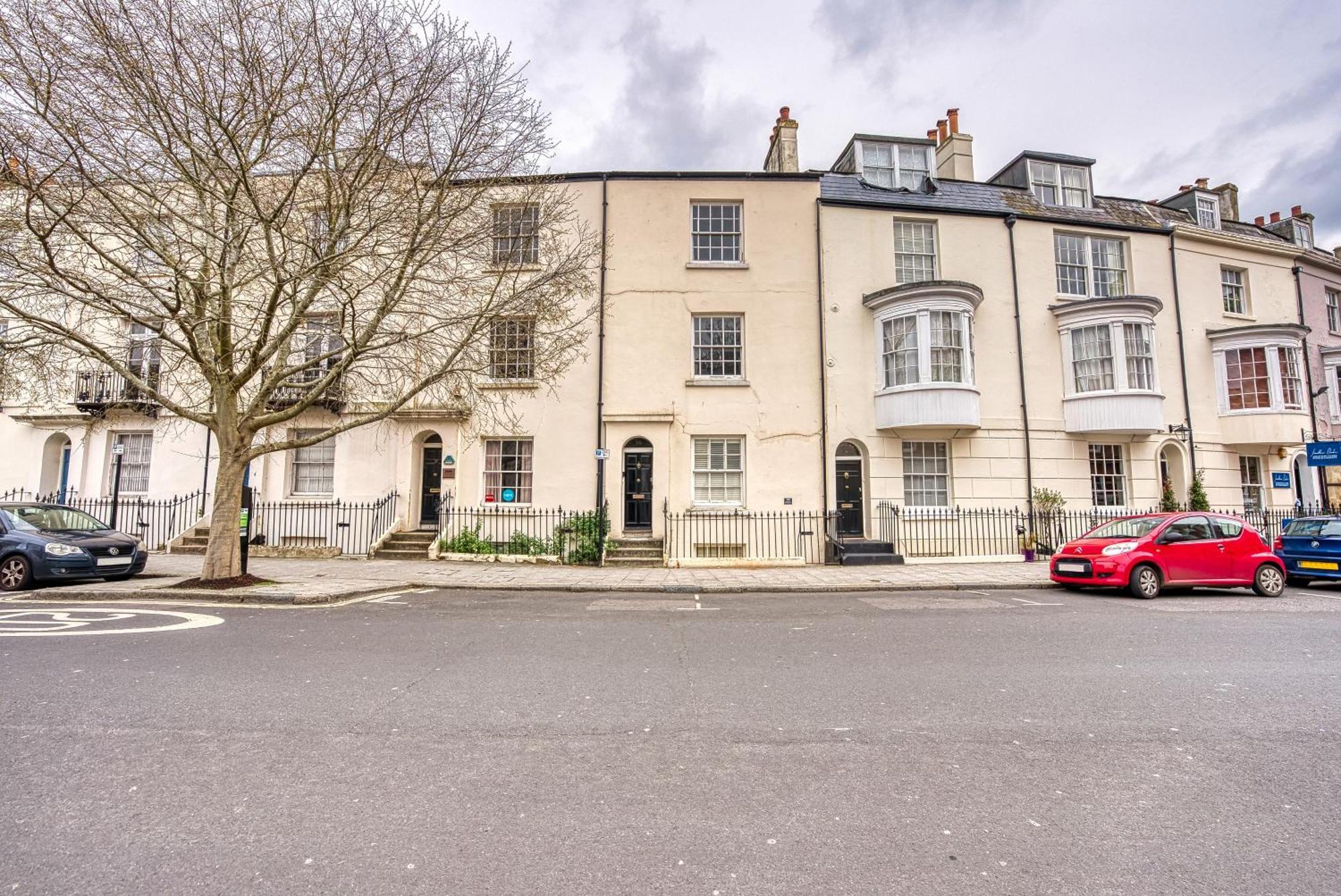 2 Bed Stunning Chic Modern Spacious Apt, Ocean Village, Southampton - Plenty Of Parking - By Blue Puffin Stays Buitenkant foto