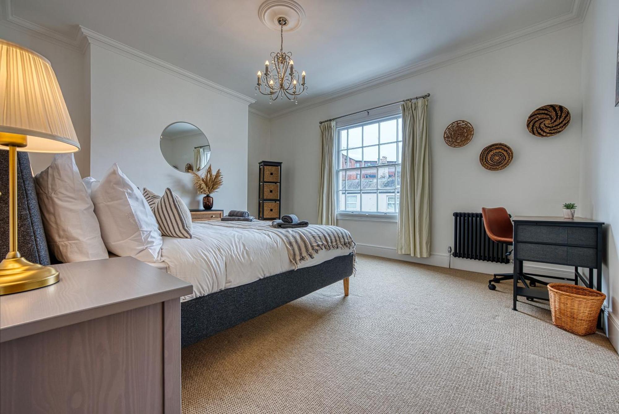 2 Bed Stunning Chic Modern Spacious Apt, Ocean Village, Southampton - Plenty Of Parking - By Blue Puffin Stays Buitenkant foto