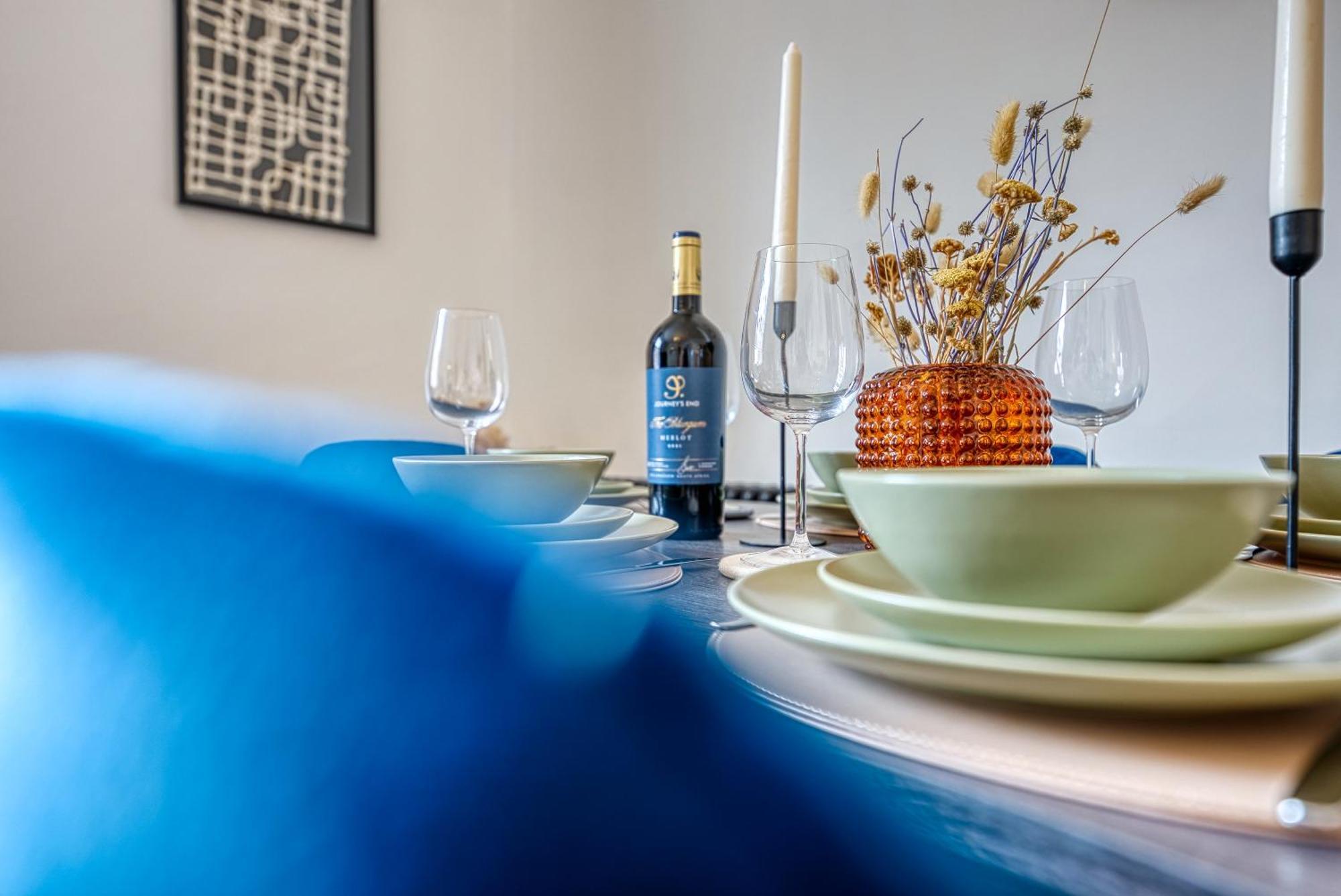 2 Bed Stunning Chic Modern Spacious Apt, Ocean Village, Southampton - Plenty Of Parking - By Blue Puffin Stays Buitenkant foto