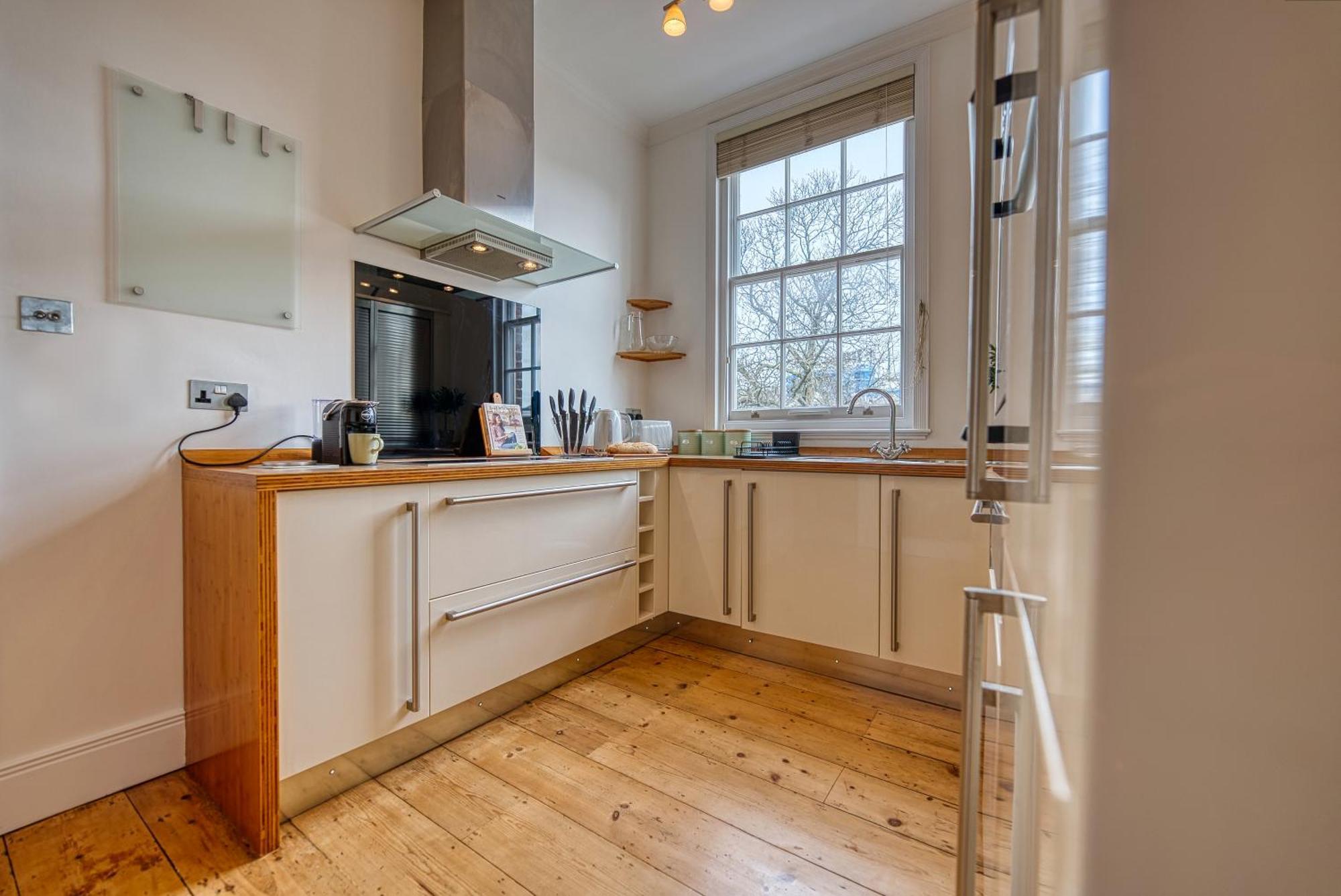2 Bed Stunning Chic Modern Spacious Apt, Ocean Village, Southampton - Plenty Of Parking - By Blue Puffin Stays Buitenkant foto